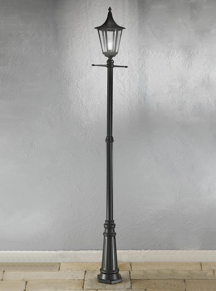 Matt Black Lamp Post with Clear Lens | Washington Lighting and Interiors Matt Black Lamp Post with Clear Lens | Washington Lighting and Interiors